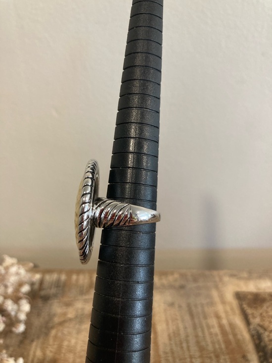 Hammered Gold & Silver Rope Statement Ring – Mixed Metal Fashion Jewelry Size 8 - Picture 6 of 11